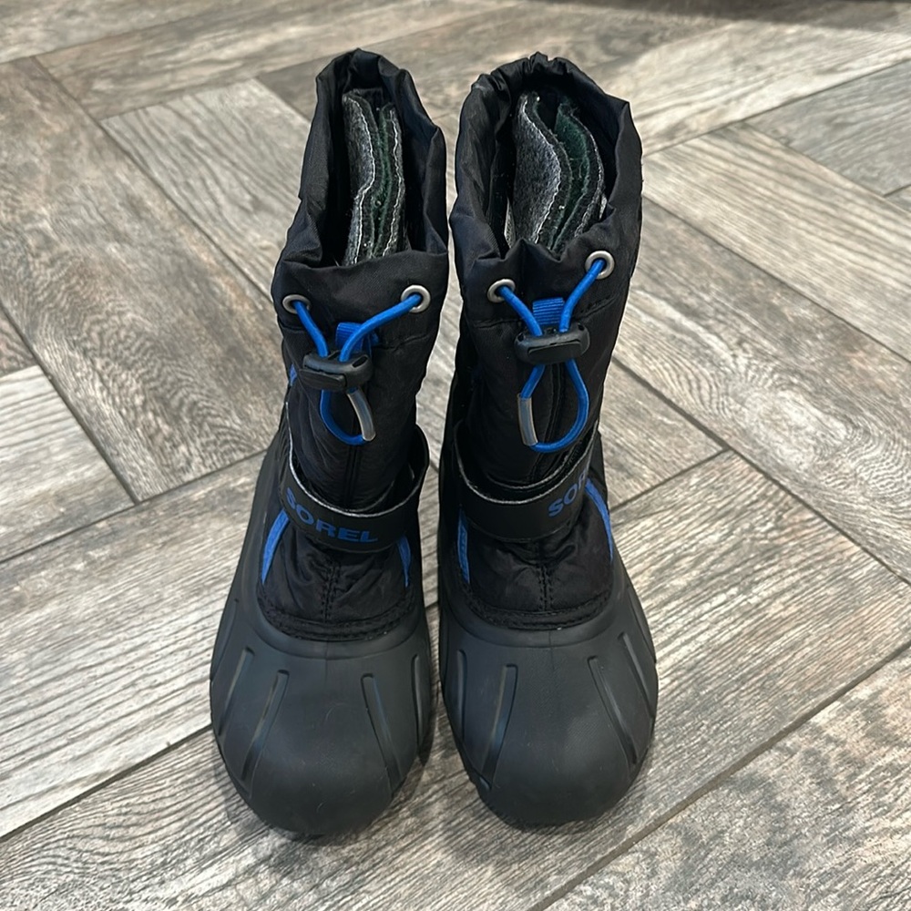 Sorel winter boot-size 2